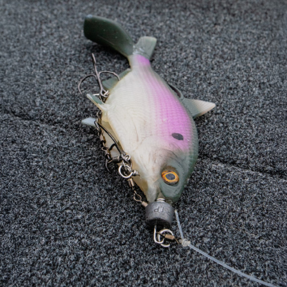 Мягкая приманка 13FISHING B.A.M.F. Shad 8"/ Purple Shad Мягкая приманка 13FISHING B.A.M.F. Shad 8"/ Purple Shad